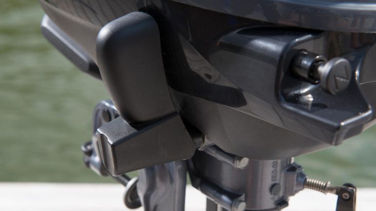 2017-Yamaha-F2-5B-EU-Detail-002-03