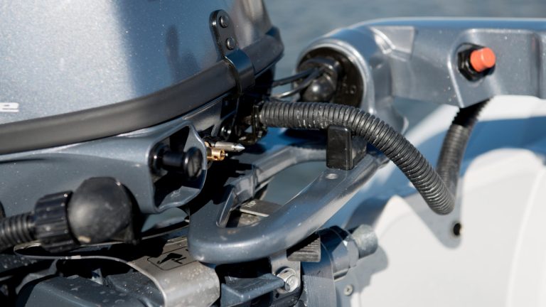 2017-Yamaha-F9-9-EU-Detail-003-03