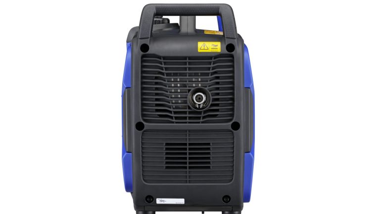 2020-Yamaha-EF2200IS-EU-Blue-Action-007-03