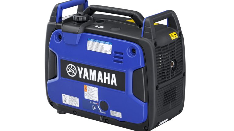 2020-Yamaha-EF2200IS-EU-Blue-Studio-004-03