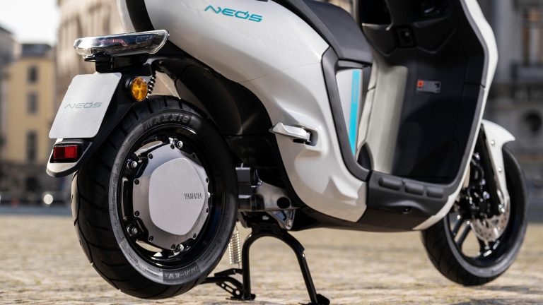 2023-Yamaha-EJE025DB-EU-Detail-008-03