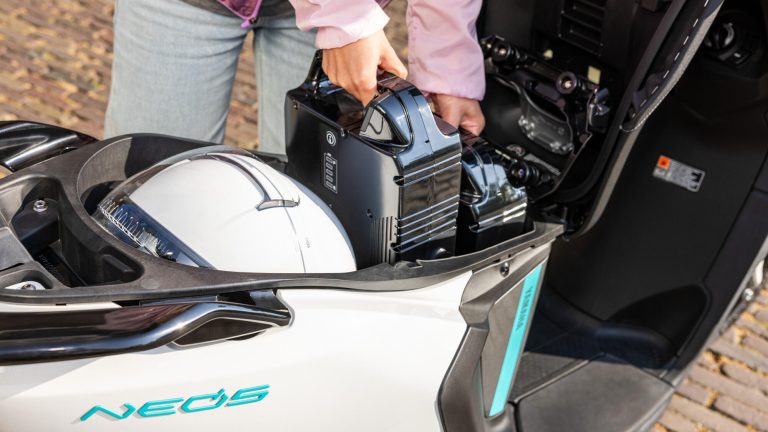 2023-Yamaha-EJE025DB-EU-Detail-011-03