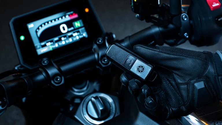 2024-Yamaha-MT09DX-EU-Detail-005-03