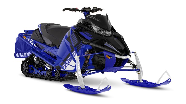 2024-Yamaha-SIDEWINDER-L-TX-EU-Racing_Blue_-Studio-001-03