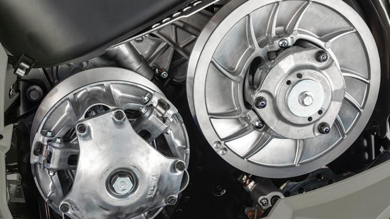 2024-Yamaha-SIDEWINDER-X-TX-EU-Detail-002-03