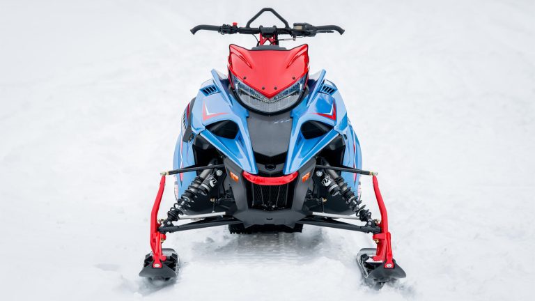 2024-Yamaha-SIDEWINDER-X-TX-EU-Detail-003-03