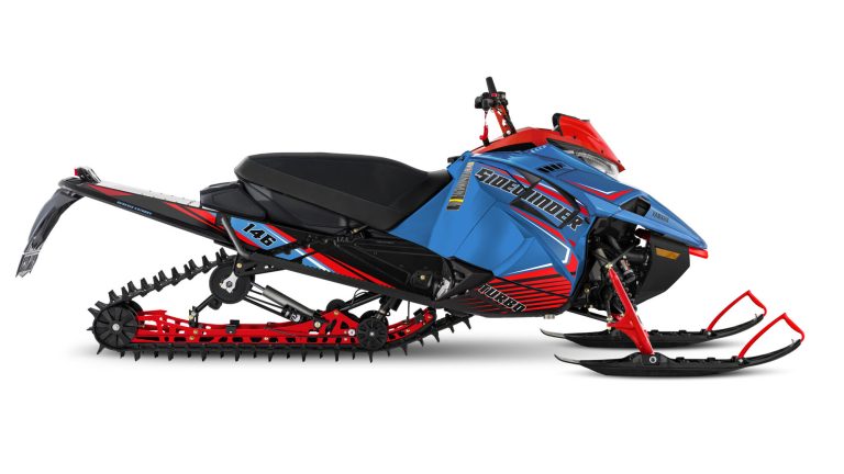 2024-Yamaha-SIDEWINDER-X-TX-EU-Ice_Blue___Vivid_Red_Cocktail-Studio-002-03