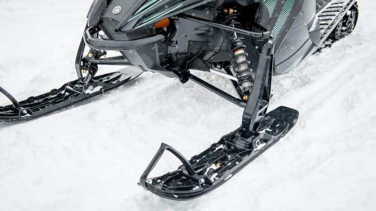 2024-Yamaha-SXMP800-EU-Detail-003-03