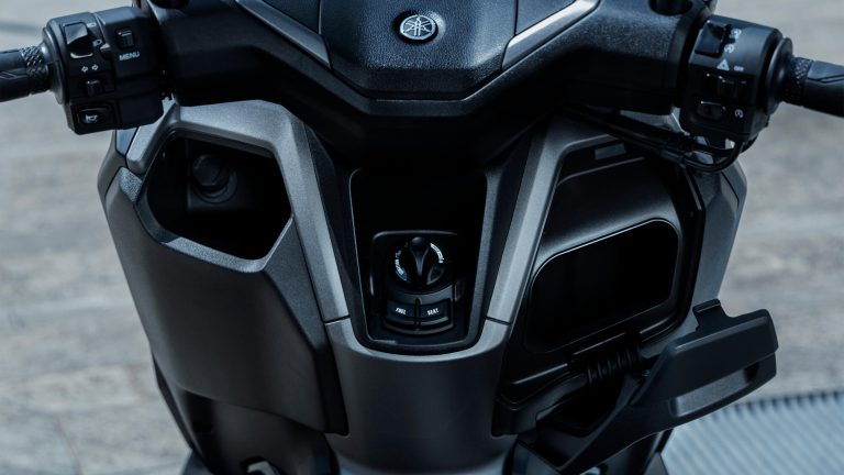 2025-Yamaha-G125YM-EU-Detail-009-03