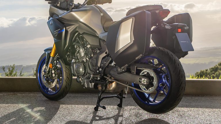 2025-Yamaha-MT07TRGT-EU-NA-Detail-005-03