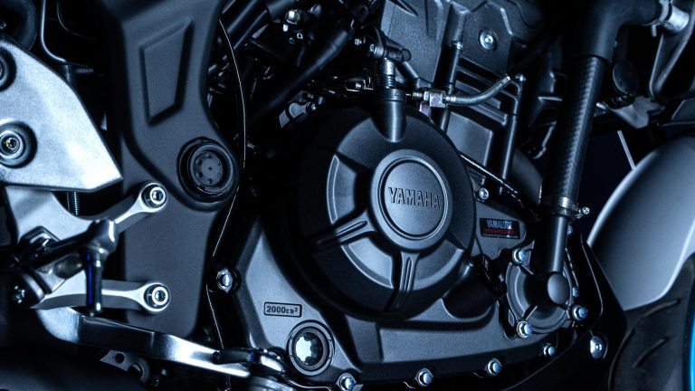 2025-Yamaha-MT320-EU-Detail-001-03