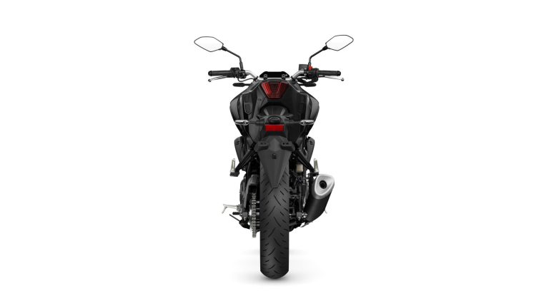 2025-Yamaha-MT320-EU-Midnight_Black-Studio-003-03
