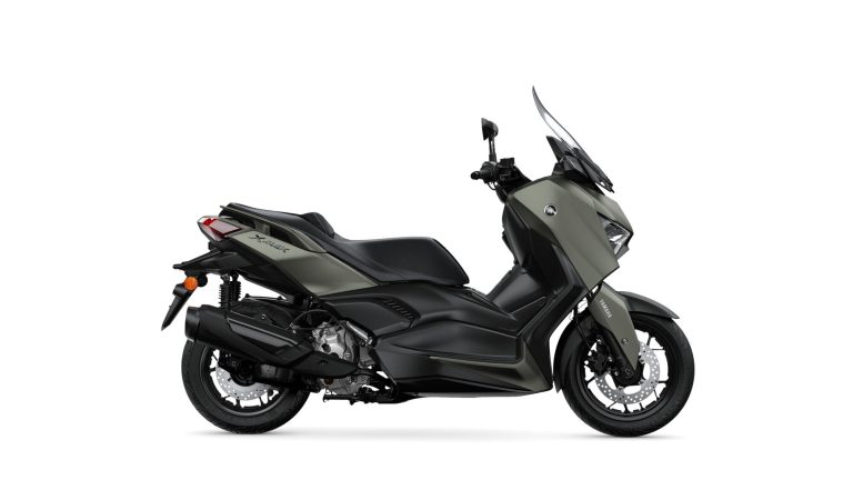 2025-Yamaha-XMAX300A-EU-Tech_Kamo-Studio-002-03