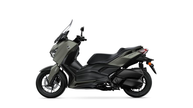 2025-Yamaha-XMAX300A-EU-Tech_Kamo-Studio-006-03
