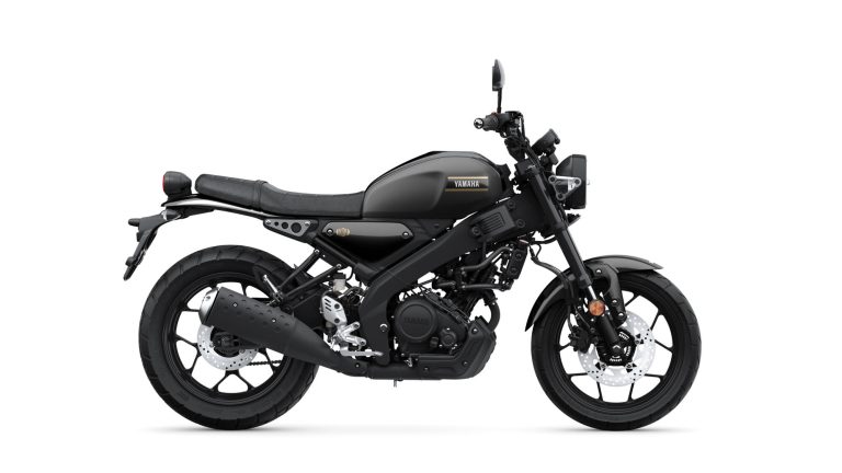 2025-Yamaha-XS125-EU-Lunar_Grey-Studio-002-03