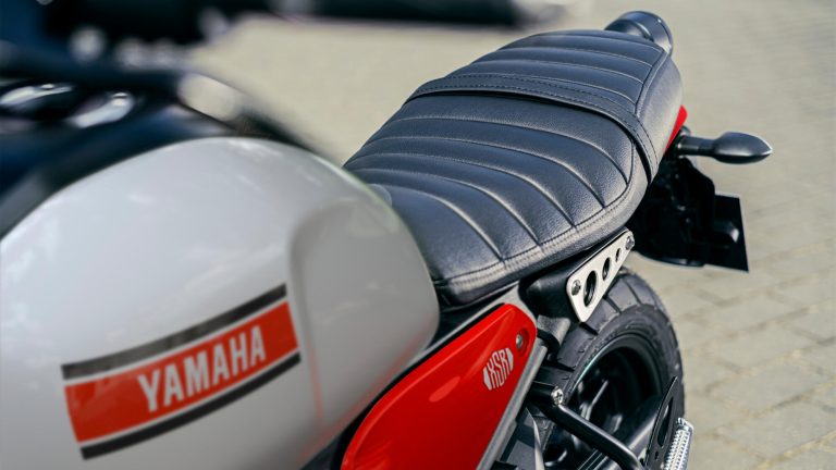 2025-Yamaha-XS125-EU-NA-Detail-002-03
