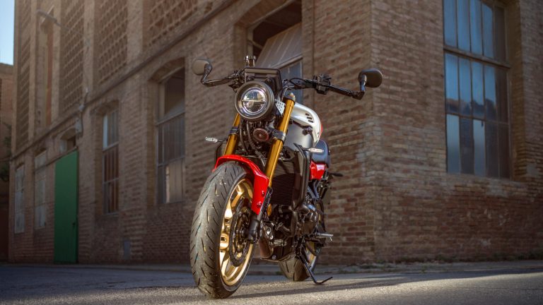 2025-Yamaha-XS850-EU-Legend_Red-Static-006-03