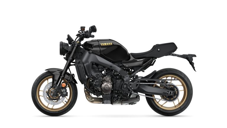 2025-Yamaha-XS850-EU-Midnight_Black-Studio-006-03