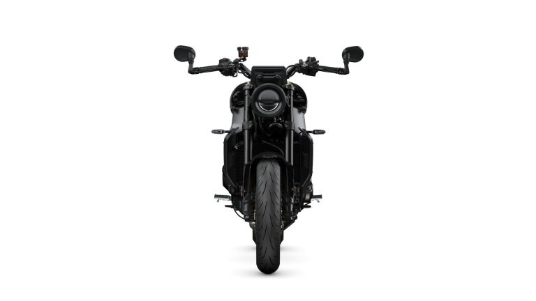 2025-Yamaha-XS850-EU-Midnight_Black-Studio-008-03