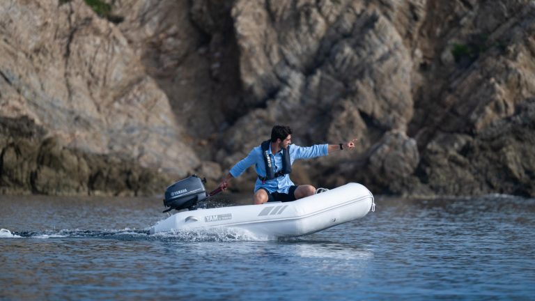 2025-Yamaha-YAM240T-EU-White-Detail-004-03