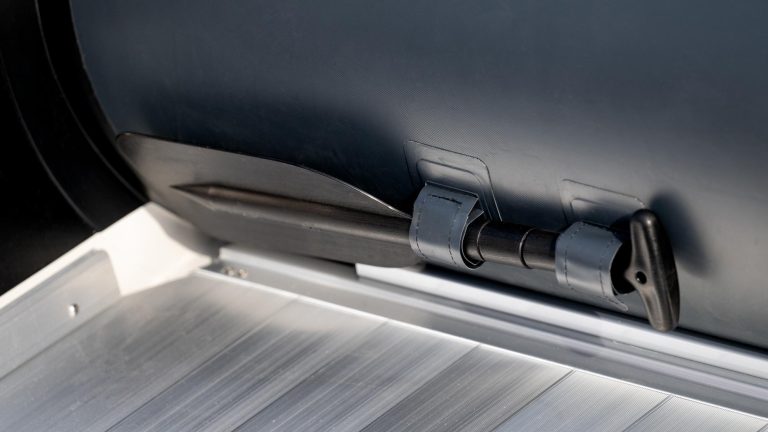 2025-Yamaha-YAM420S-EU-White-Detail-004-03