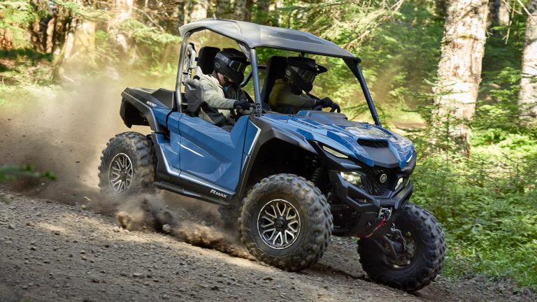 2025-Yamaha-YXE1000EWS-25LE-EU-Dusty_Blue-Action-003-03