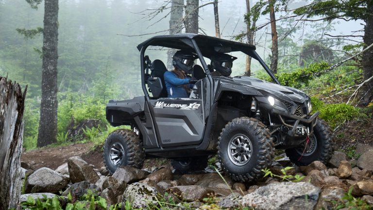 2025-Yamaha-YXE850EN-25SE-EU-Matte_Grey_Metallic_Black_-Action-005-03