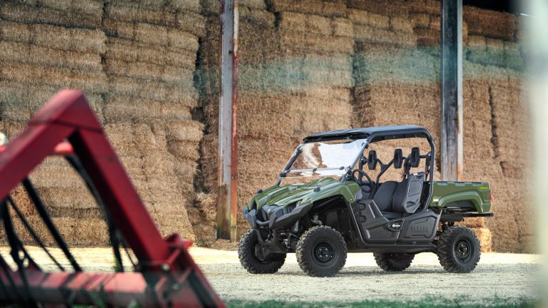 2025-Yamaha-YXM700E-25-EU-Olive_Green-Static-001-03