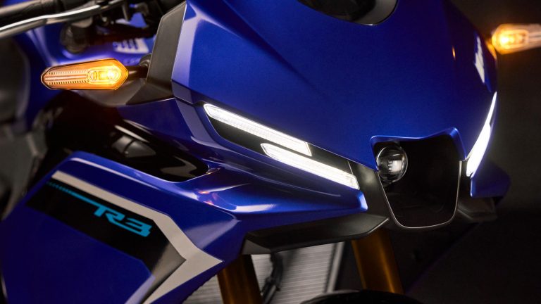 2025-Yamaha-YZF-R320-EU-Detail-002-03