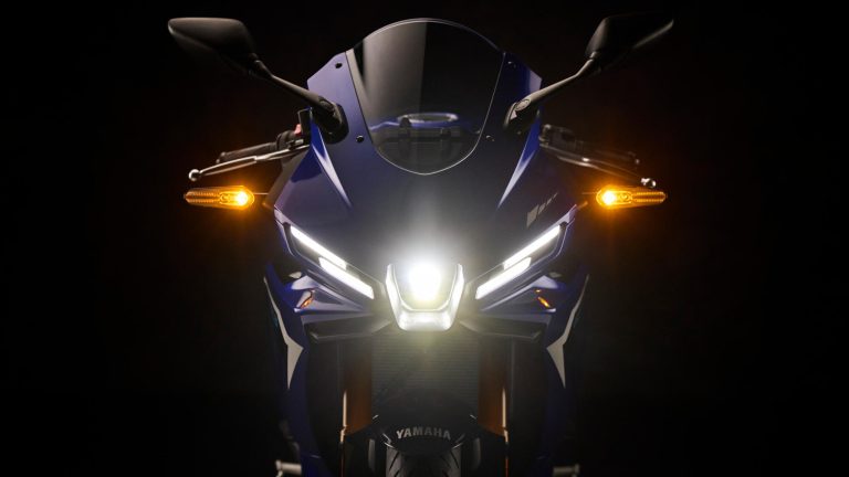 2025-Yamaha-YZF-R320-EU-Detail-003-03