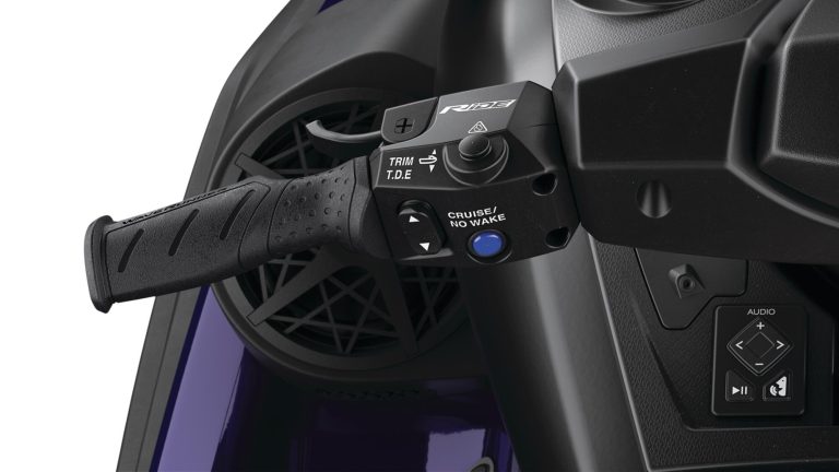 2026-Yamaha-FXSVHO-EU-NA-Detail-001-03