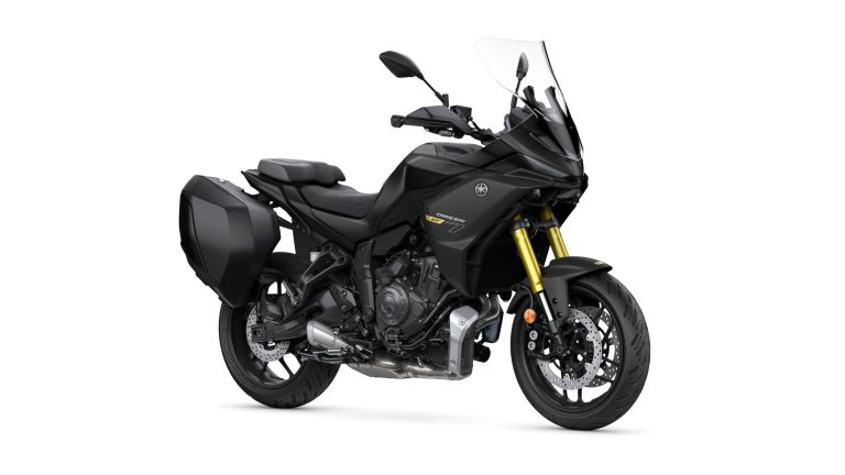 2026-Yamaha-MT07TRGTS-EU-Tech_Black-360-Degrees-001-03