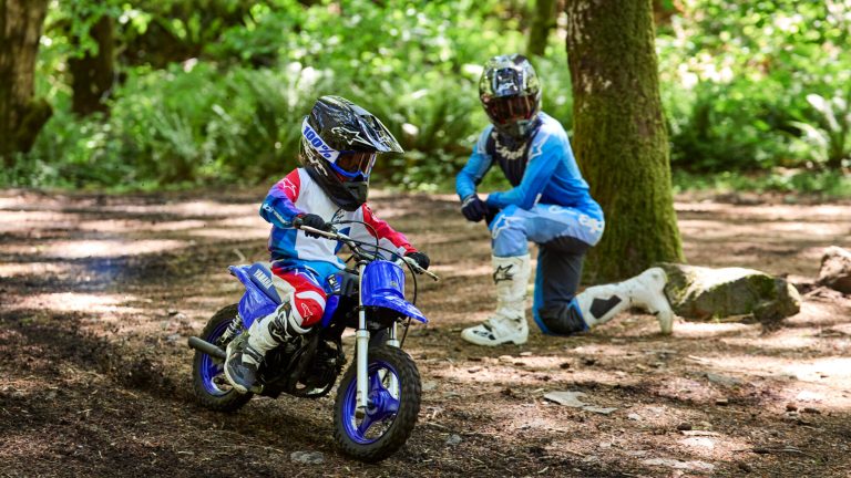 2026-Yamaha-PW50-EU-Icon_Blue-Action-002-03