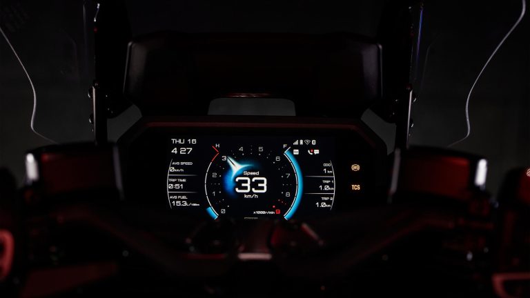 2026-Yamaha-XP500ASV-EU-NA-Detail-006-03