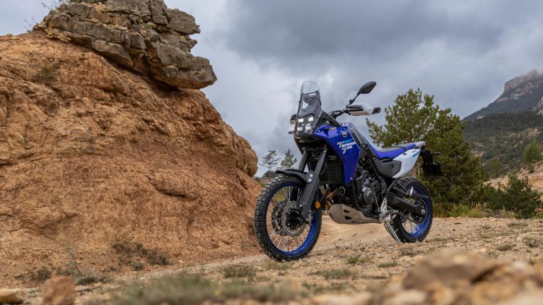 2026-Yamaha-XTZ700-EU-Icon_Blue-Static-007-03