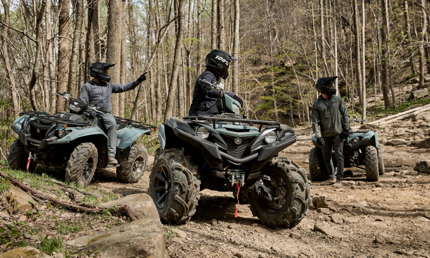 2026-Yamaha-YFM700FWAD-X-EU-Moss_Grey___Tactical_Black-Static-001-03