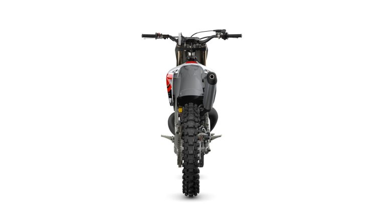 2026-Yamaha-YZ250LCSV-EU-Anniversary_White-Studio-004-03
