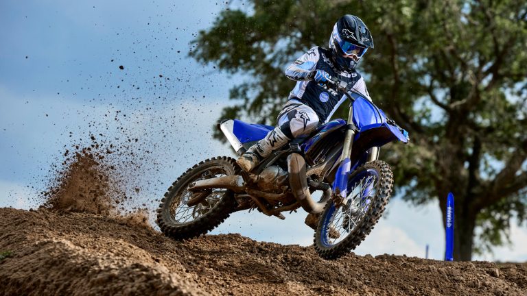 2026-Yamaha-YZ250LCSV-EU-NA-Detail-006-03