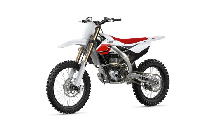 2026-Yamaha-YZ450FSV-EU-Anniversary_White-Studio-007-03