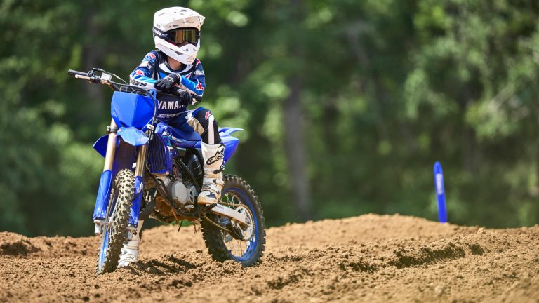 2026-Yamaha-YZ85LW-EU-Icon_Blue-Static-002-03