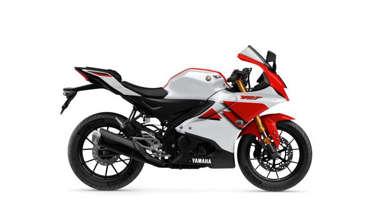2026-Yamaha-YZF-R125A-EU-Anniversary_White-Studio-002-03