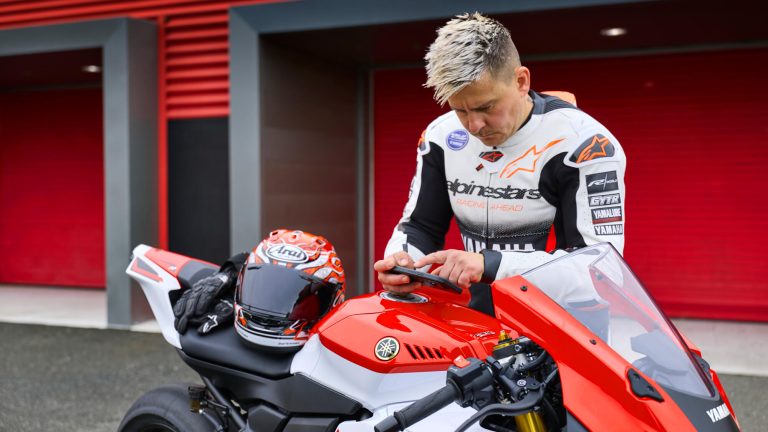 2026-Yamaha-YZF700R7-EU-NA-Detail-010-03