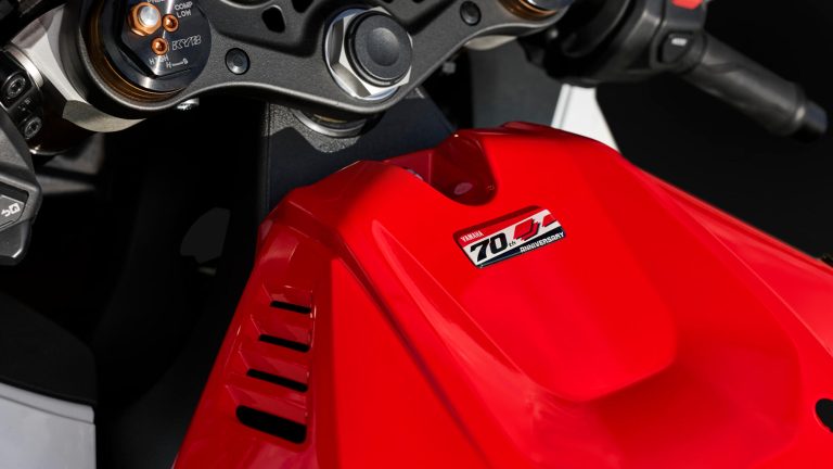 2026-Yamaha-YZF900R9-EU-NA-Detail-013-03