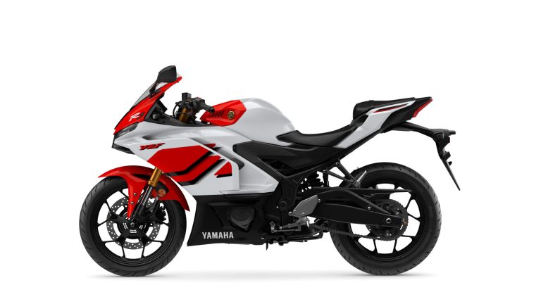 2026-Yamaha-YZFR320-EU-Anniversary_White-Studio-006-03