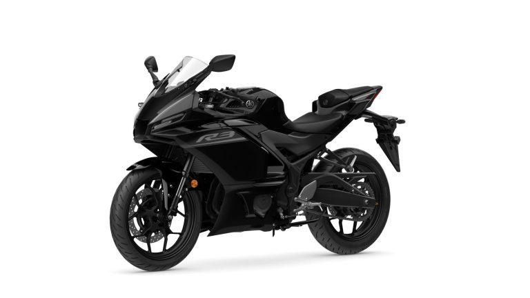 2026-Yamaha-YZFR320-EU-Midnight_Black-Studio-007-03
