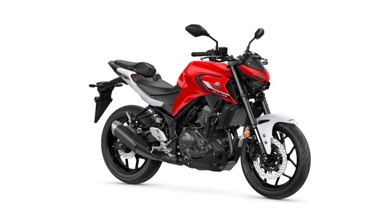 2027-Yamaha-MT320-EU-Redline-360-Degrees-001-03