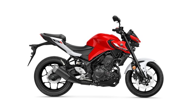 2027-Yamaha-MT320-EU-Redline-Studio-002-03