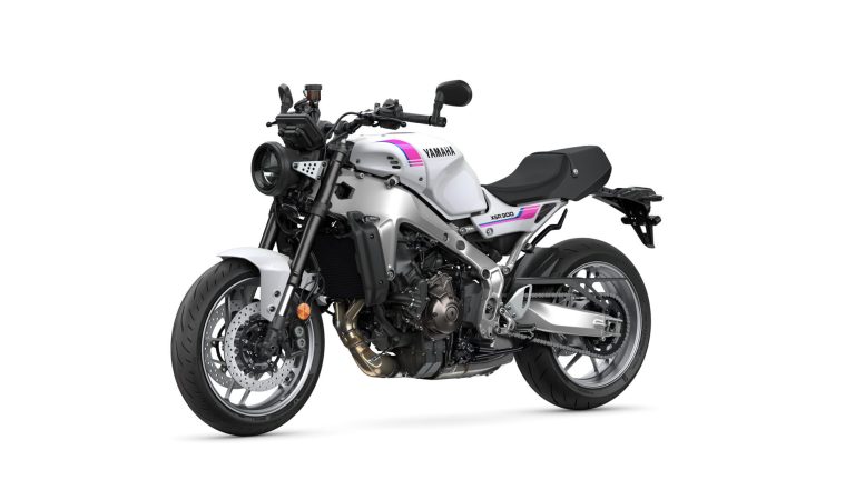 2027-Yamaha-XS850-EU-Neon_White-Studio-005-03