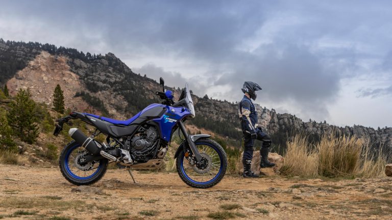 2027-Yamaha-XTZ700-EU-Icon_Blue-Static-002-03