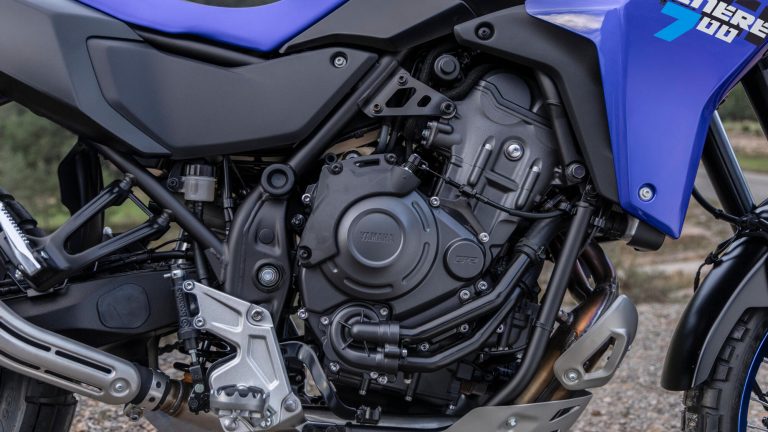 2027-Yamaha-XTZ700-EU-NA-Detail-001-03